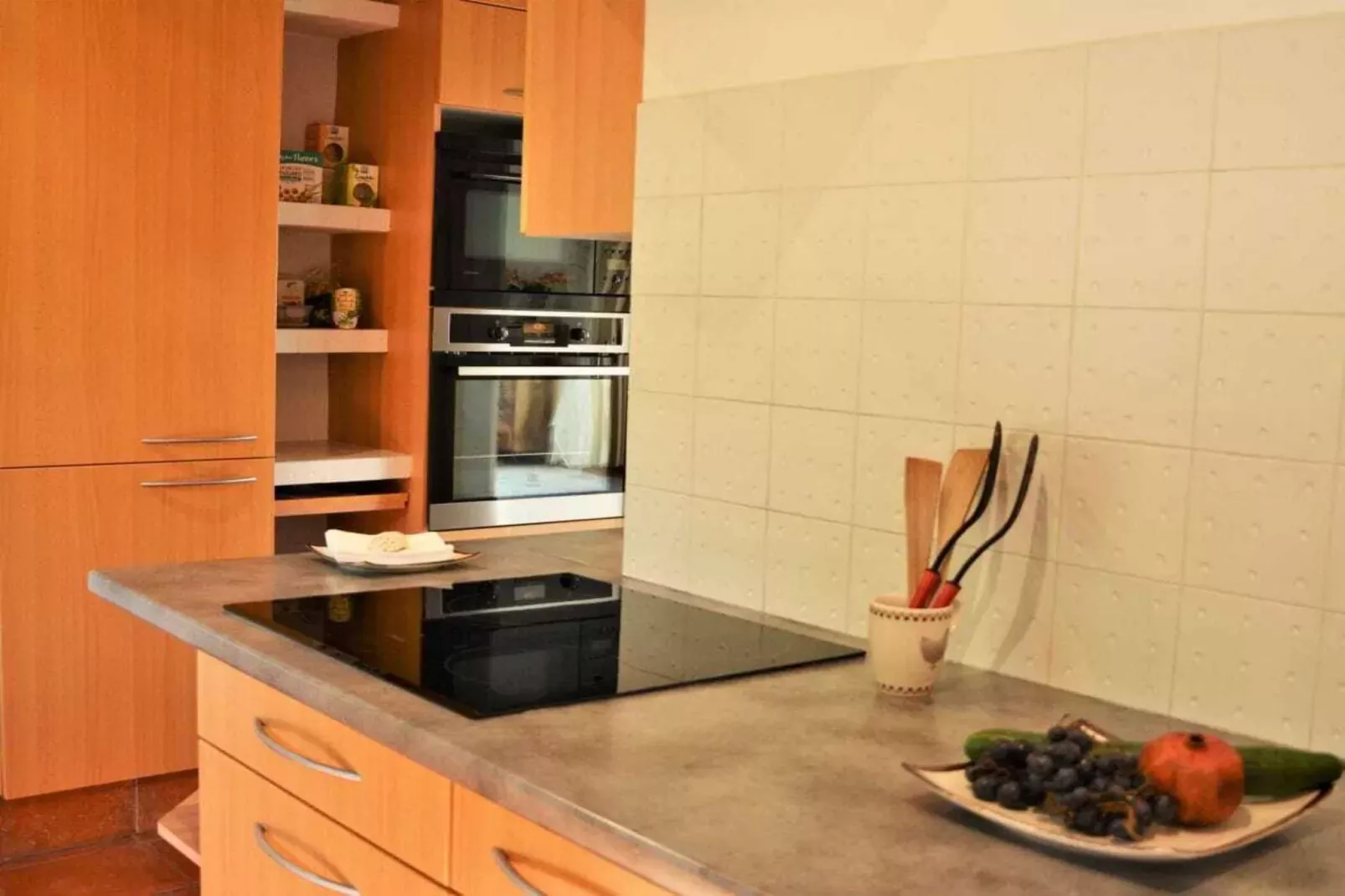 207187-Kitchen