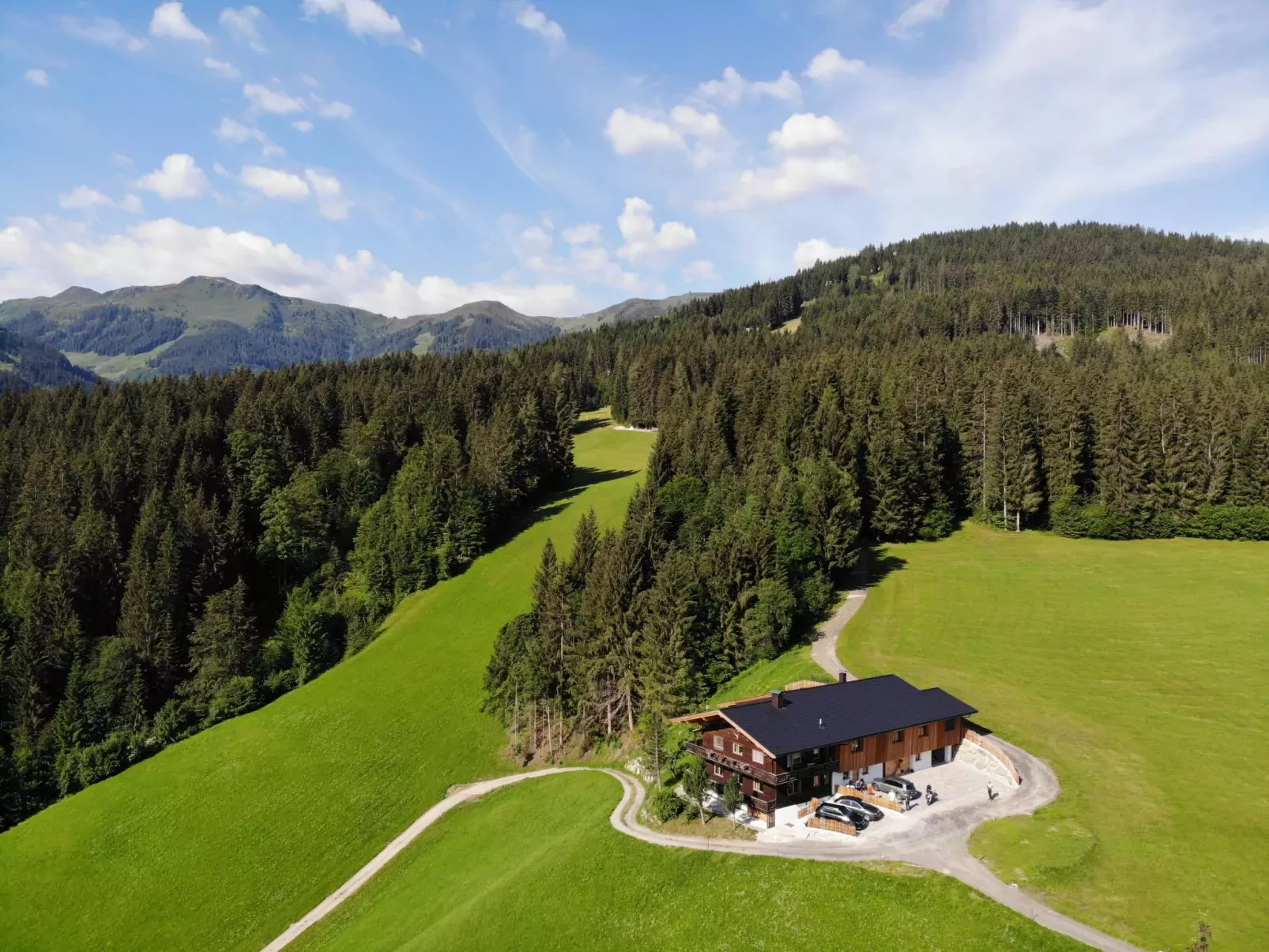 Chalet Holzerjuwel-Draußen