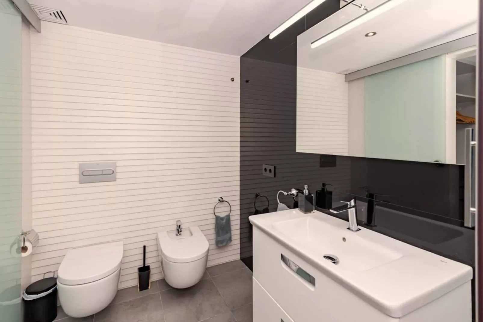 Rubi de la Torre, Villa 5StarsHome Mallorca-Bathroom