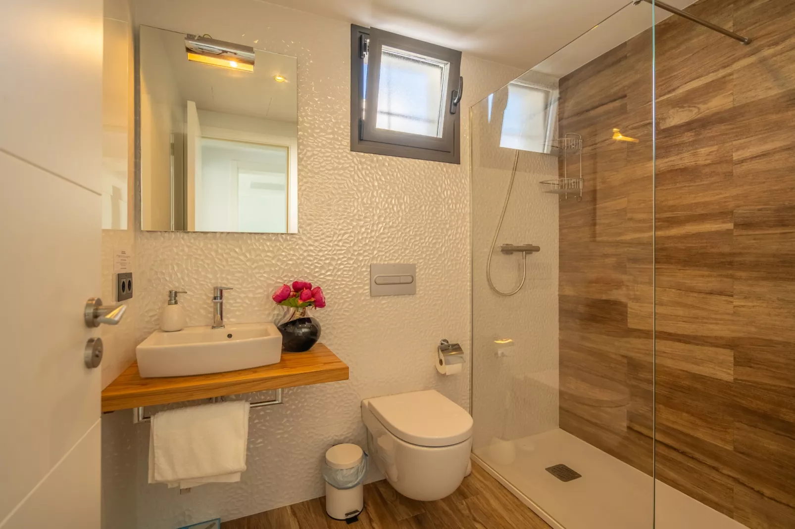 Rubi de la Torre, Villa 5StarsHome Mallorca-Bathroom