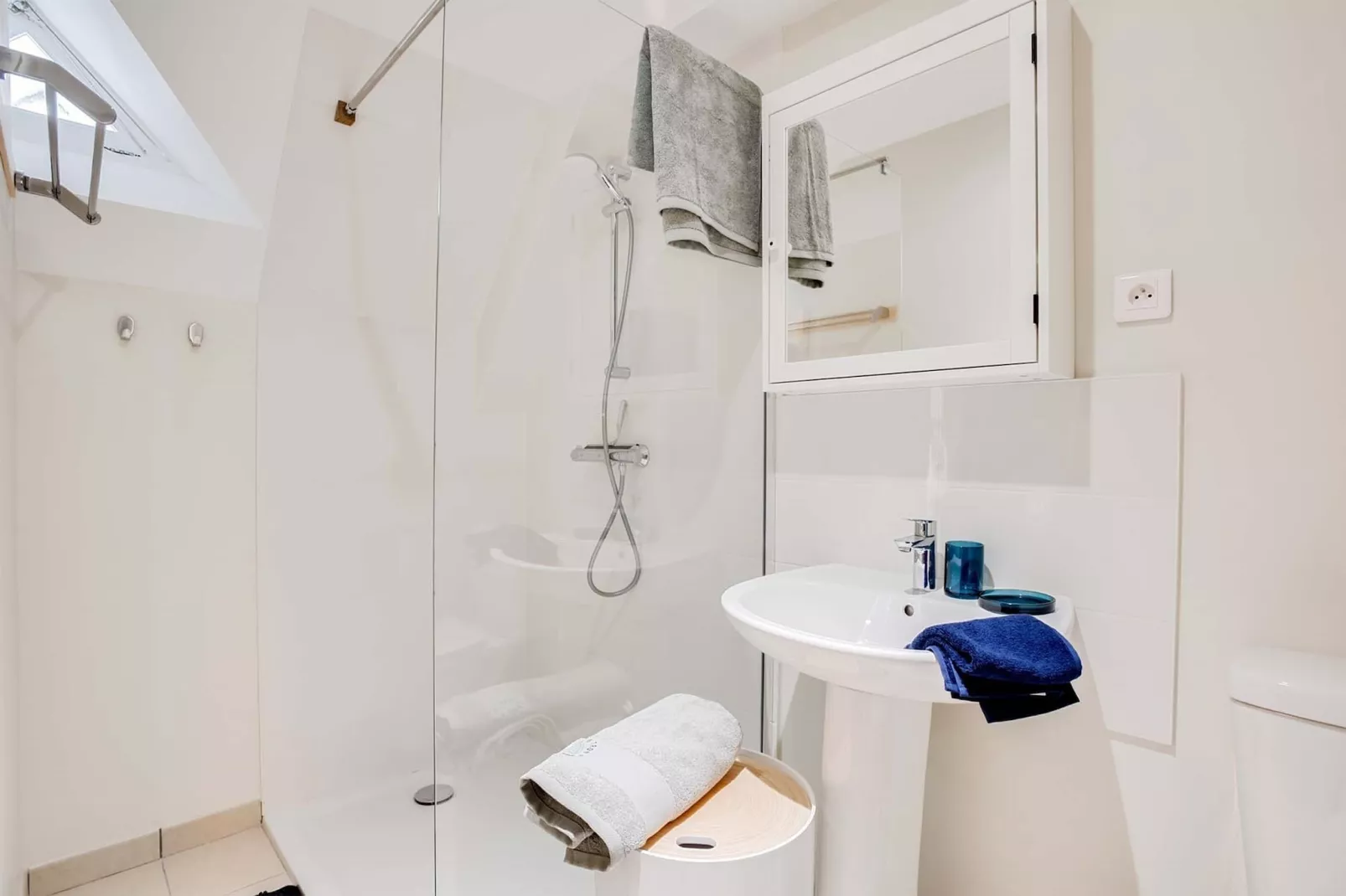 Sémaphore d'Etel 1-Bathroom