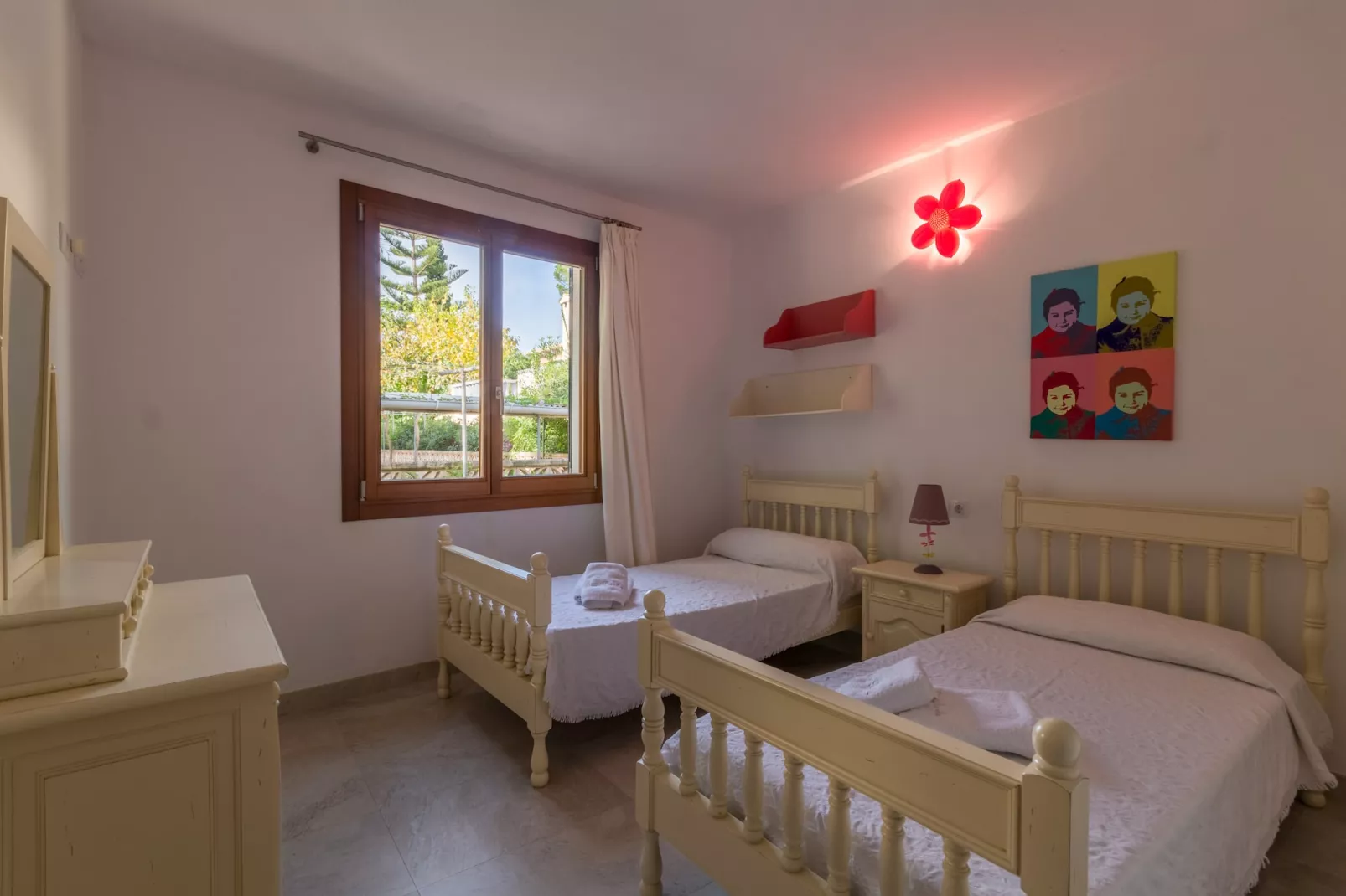 Aguiles 7 ,Beach House 5StarsHome Mallorca-Bedroom