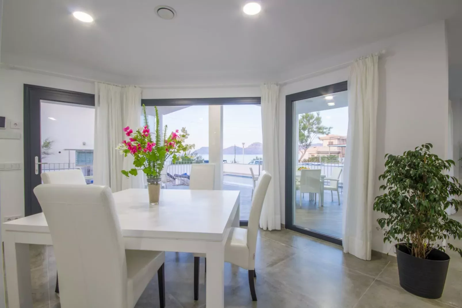 Son Serra Paradise, Beach House 5StarsHome Mallorc-Living room