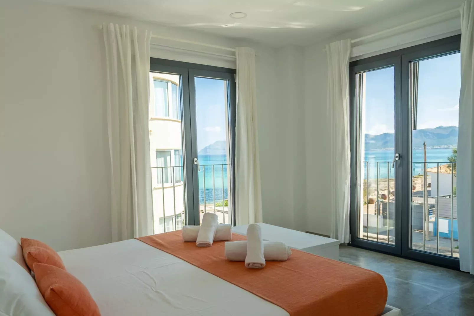 Son Serra Paradise, Beach House 5StarsHome Mallorc-Bedroom