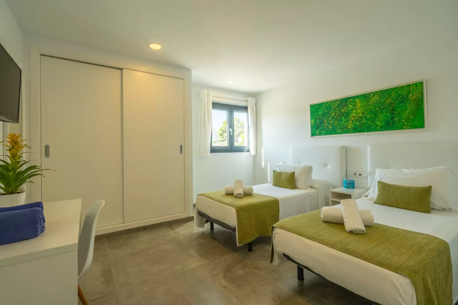 Son Serra Paradise, Beach House 5StarsHome Mallorc-Bedroom