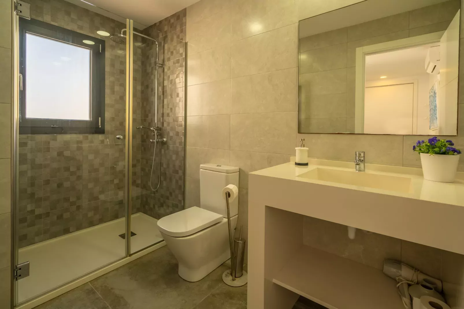 Son Serra Paradise, Beach House 5StarsHome Mallorc-Bathroom
