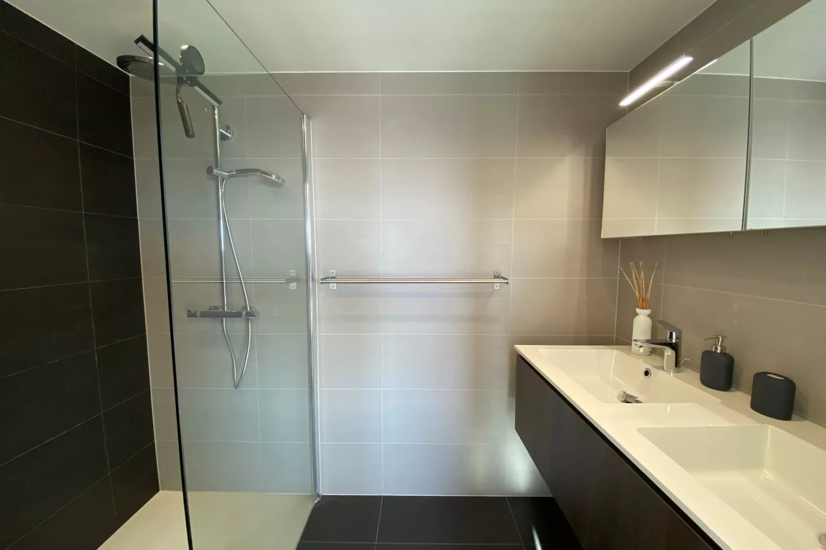 TIJL A 0901GAR-Bathroom