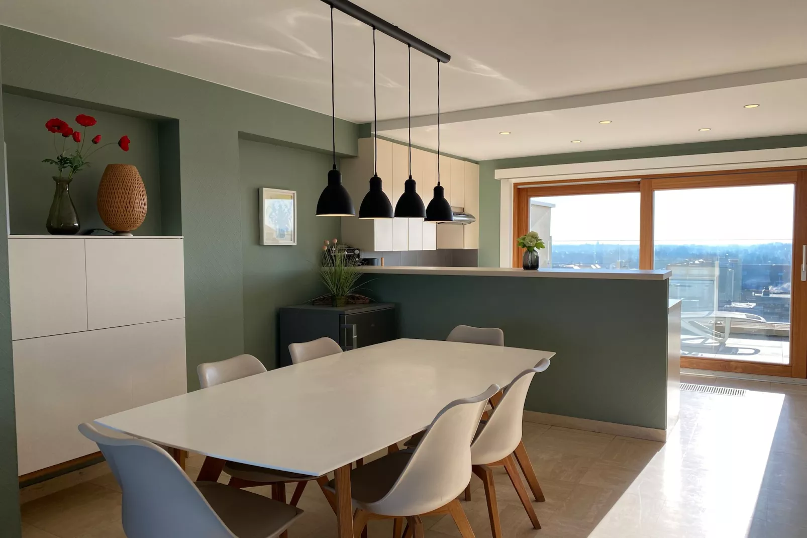 TIJL A 0901GAR-Dining room