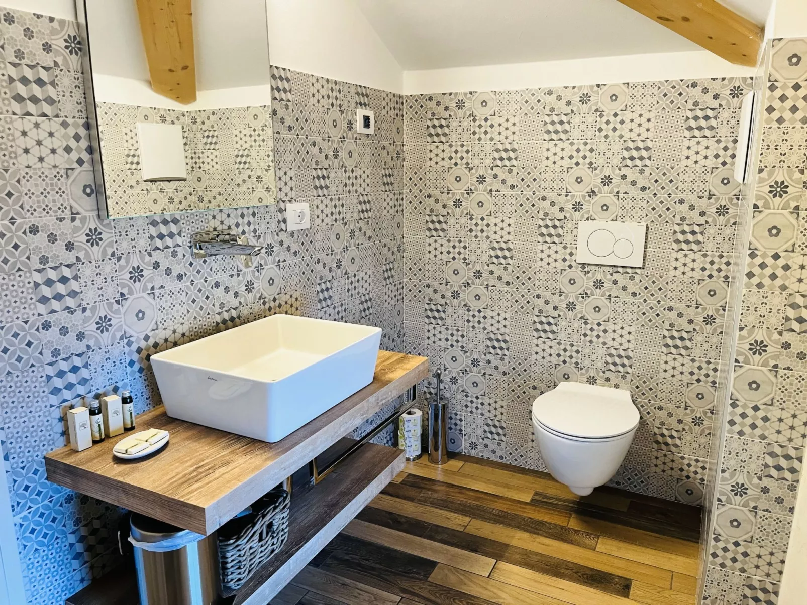 Albola Suite - 10178624