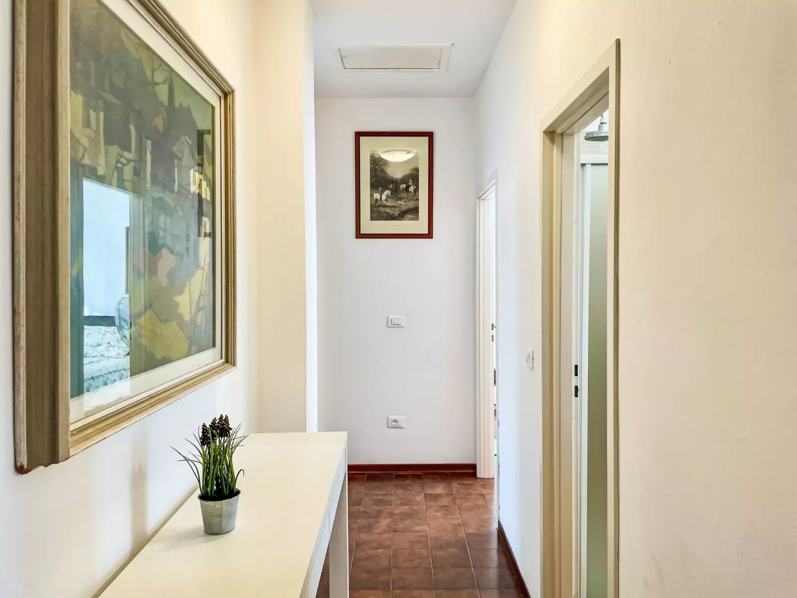 Domaso central apartment-Dedans
