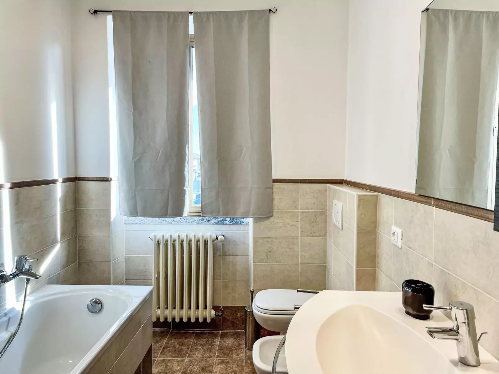 Domaso central apartment-Dedans