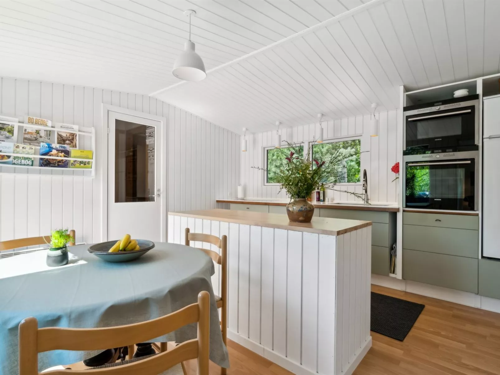 "Sylvie" - 400m from the sea-Drinnen