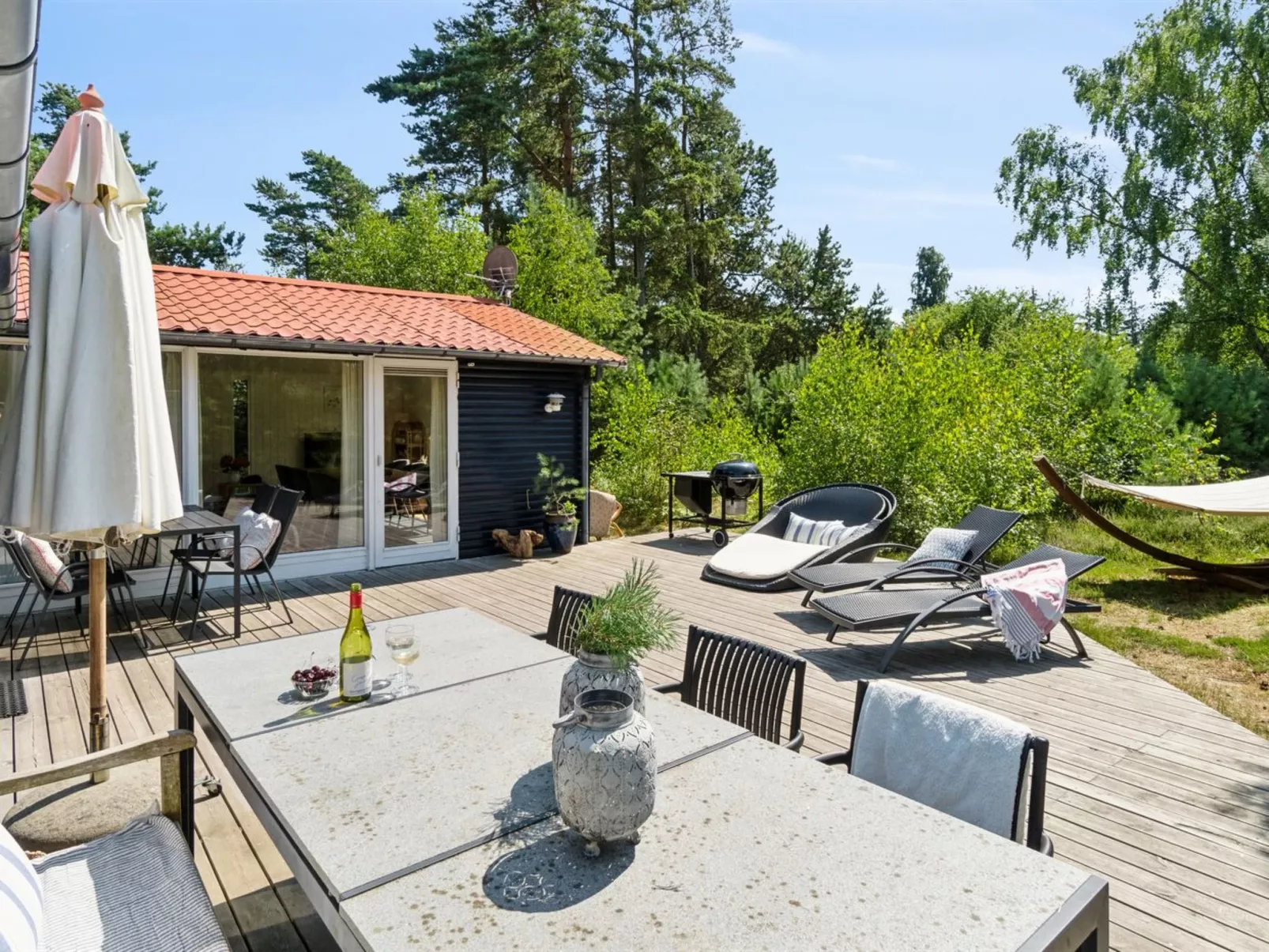 "Sylvie" - 400m from the sea-Draußen