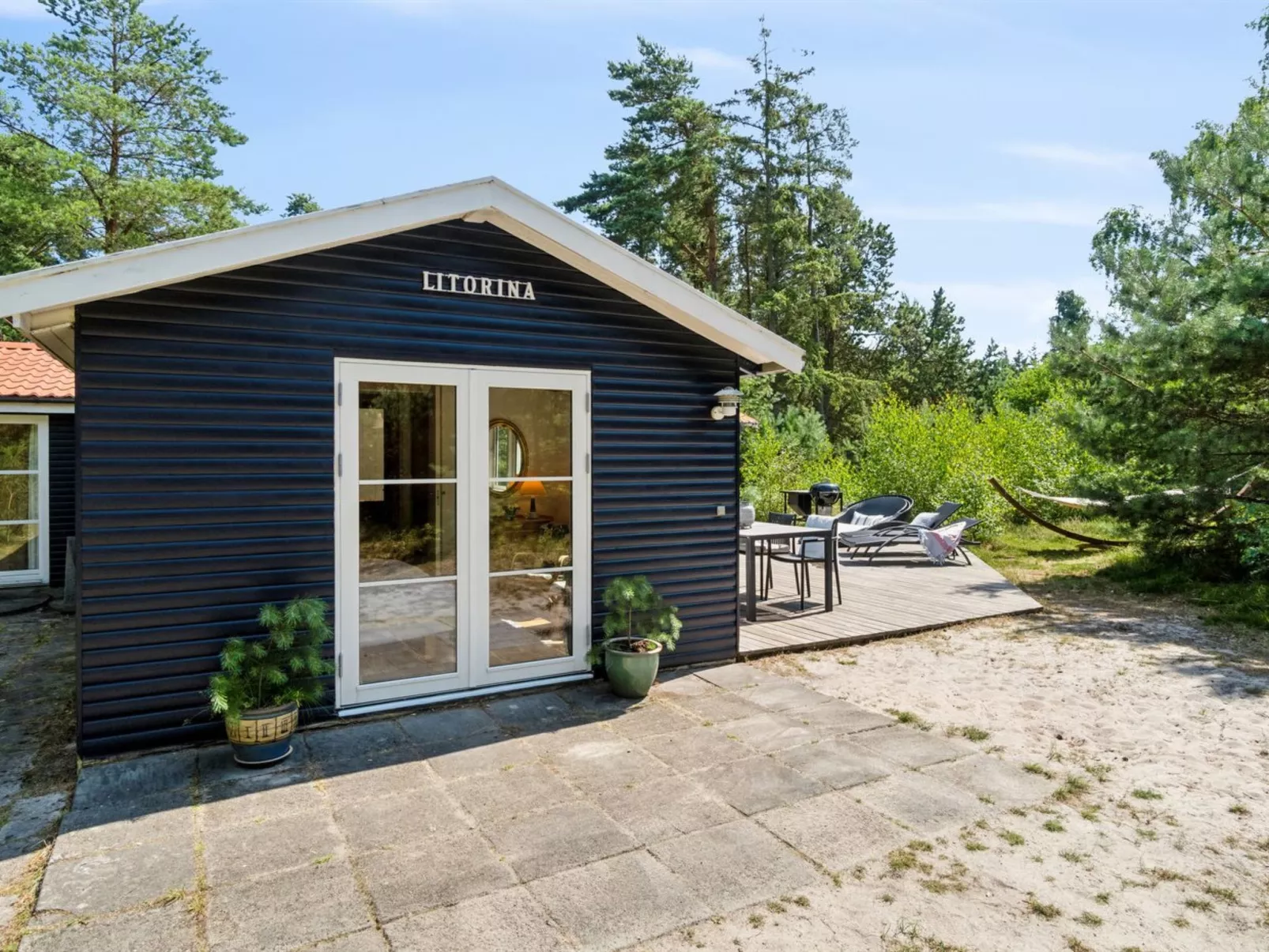 "Sylvie" - 400m from the sea-Draußen