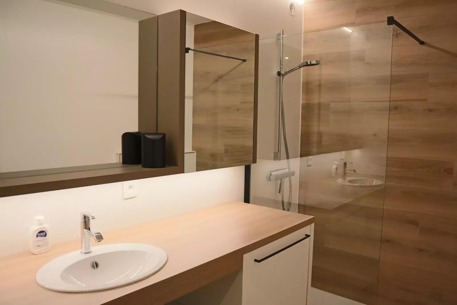 NEREIDEN E 168/0201GAR LIFT 1-Bathroom