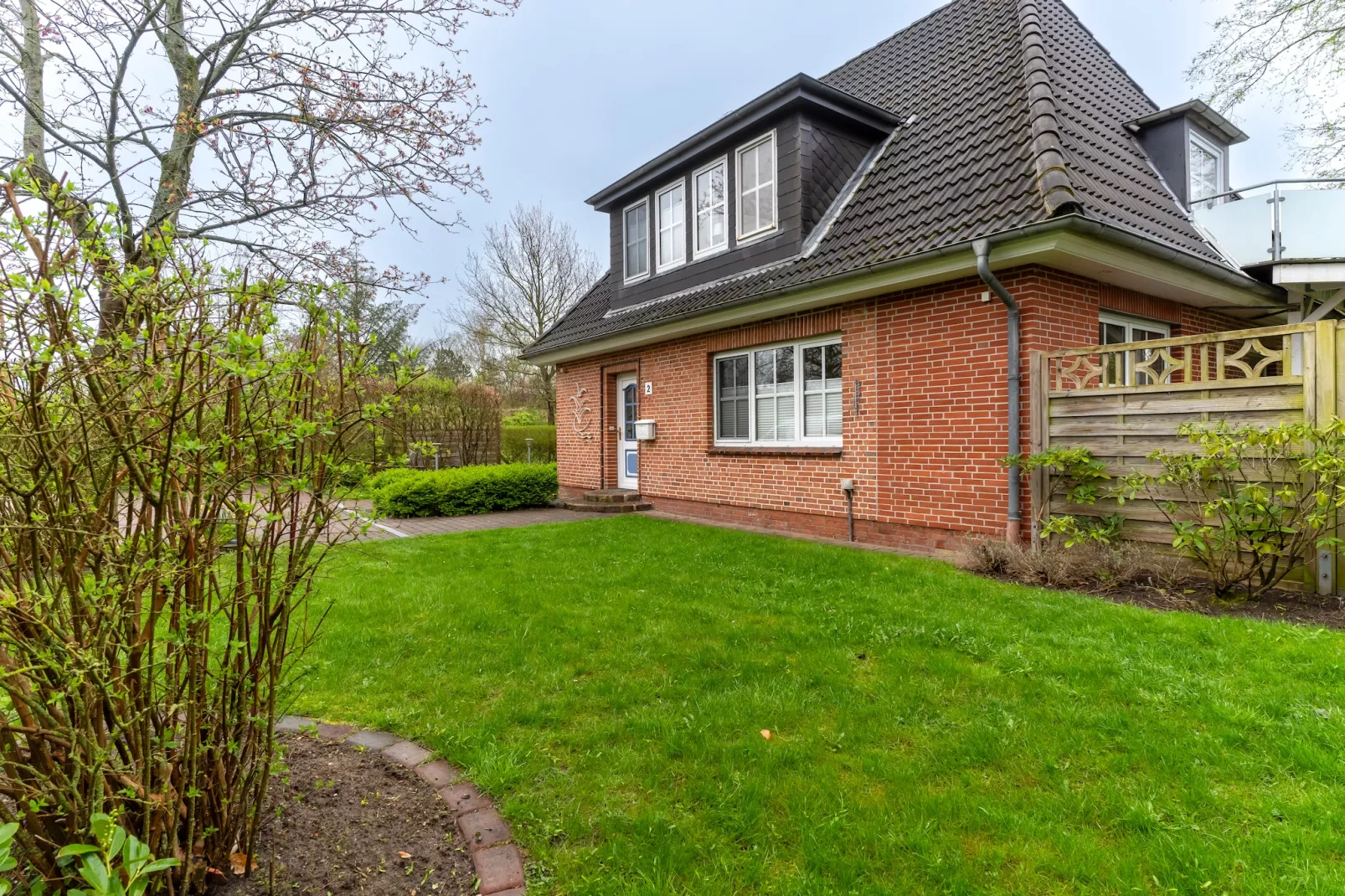 Huus Avelia - Apartment EG-Exterior summer
