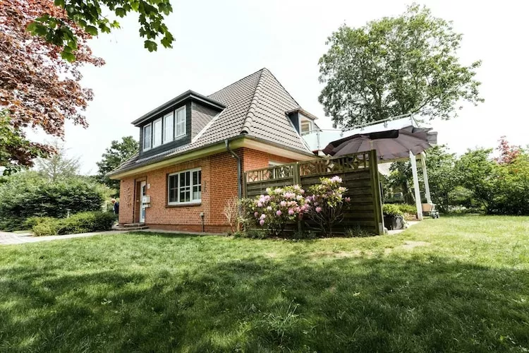 Huus Avelia - Wohnung EG-Exterior summer