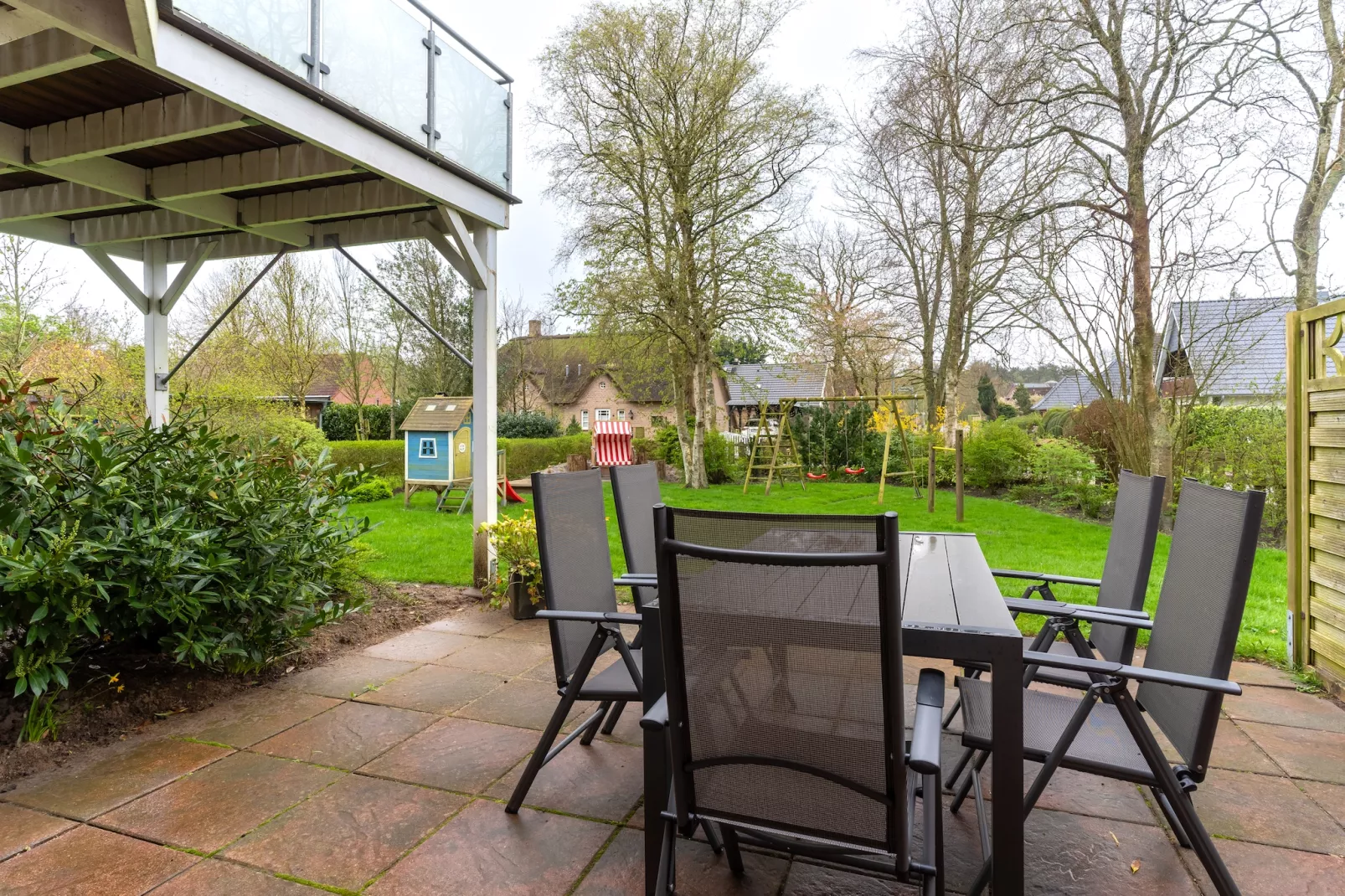 Huus Avelia - Wohnung EG-Terrace balcony