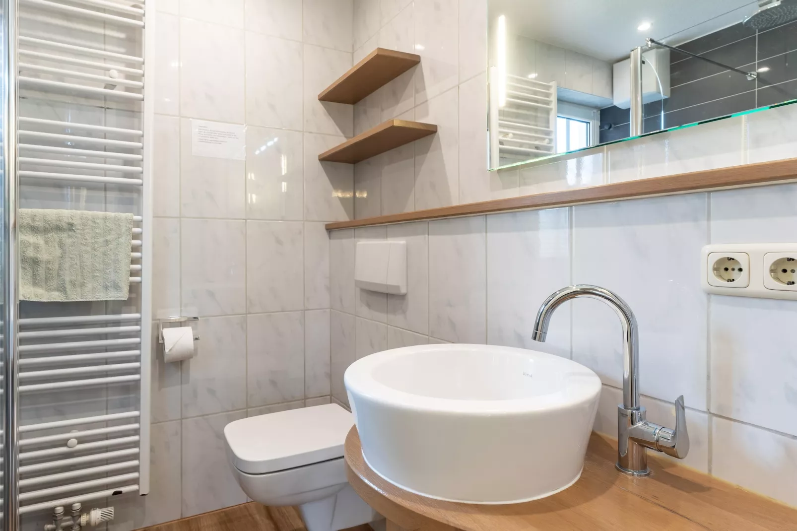 Huus Avelia - Wohnung EG-Bathroom