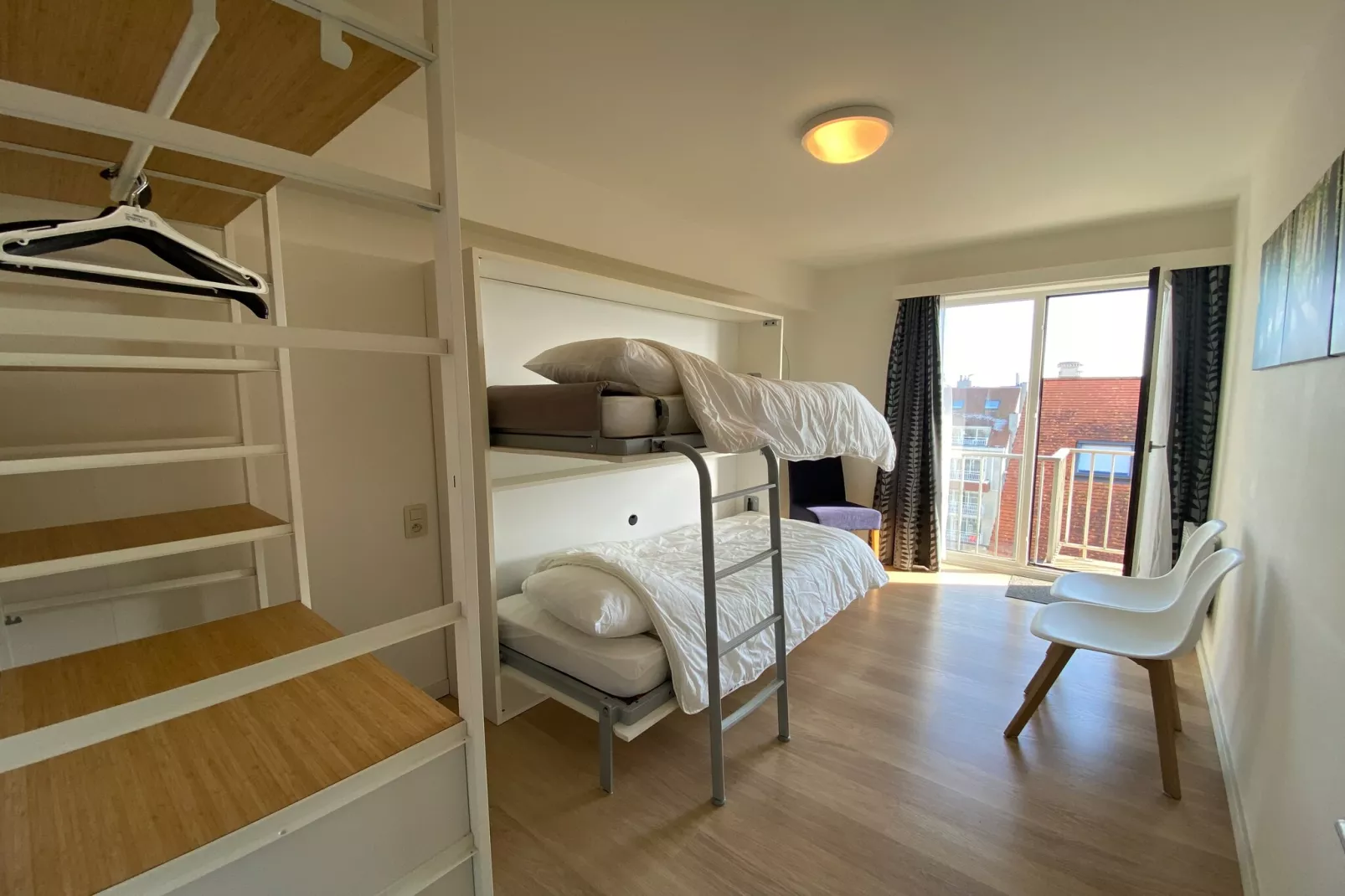 TIJL A 702-Bedroom