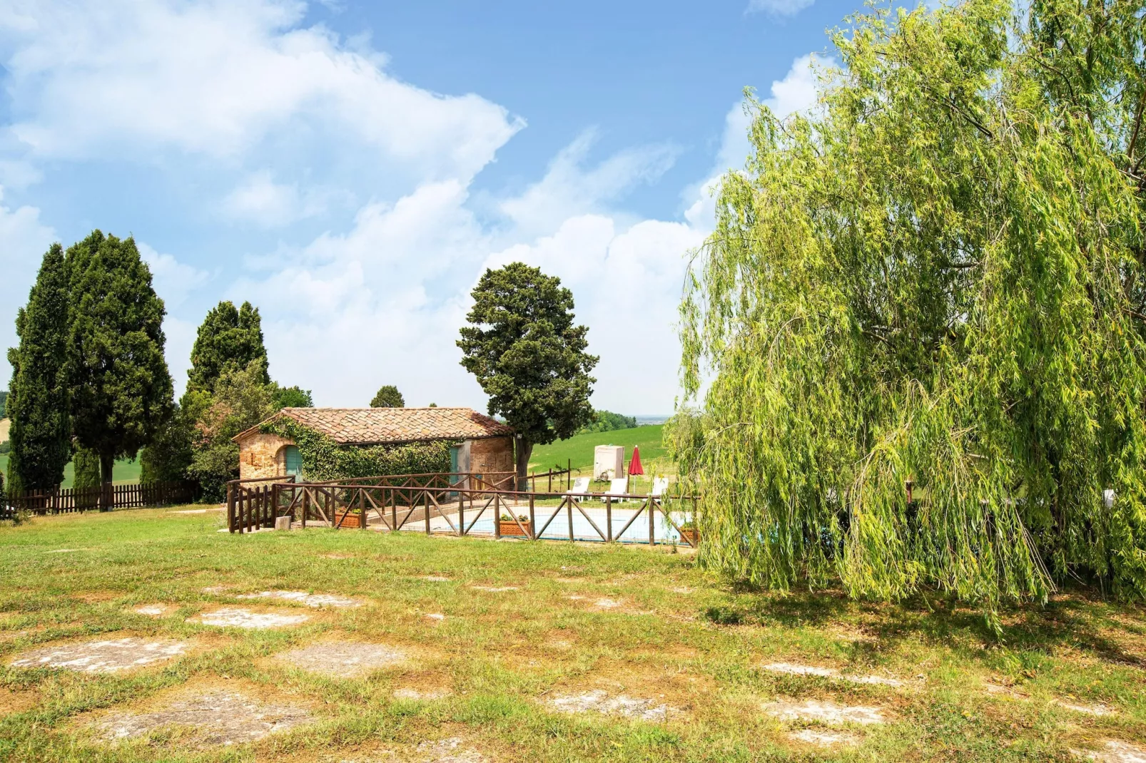 Colombaia-Gardens summer