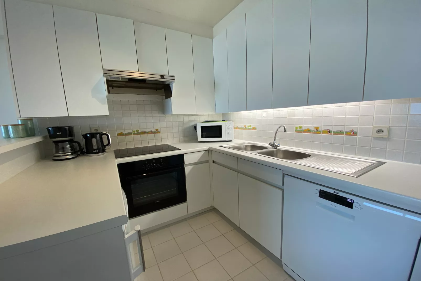 TIJL A 702-Kitchen