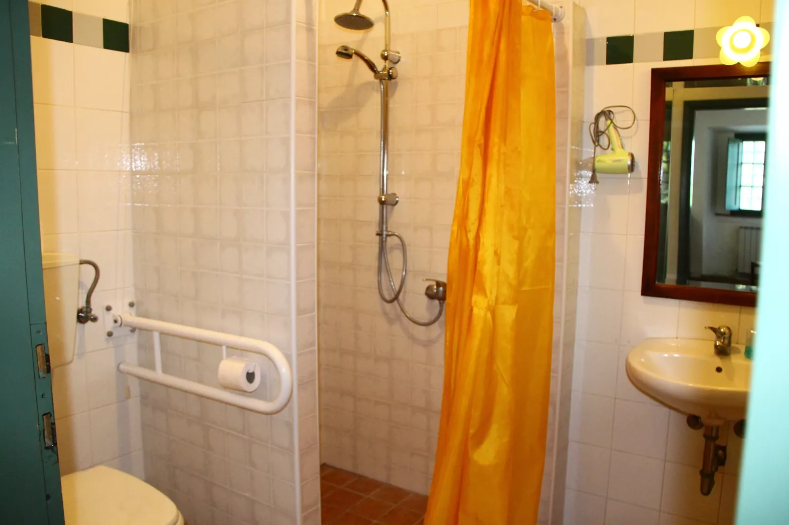 I Frutti-Bathroom