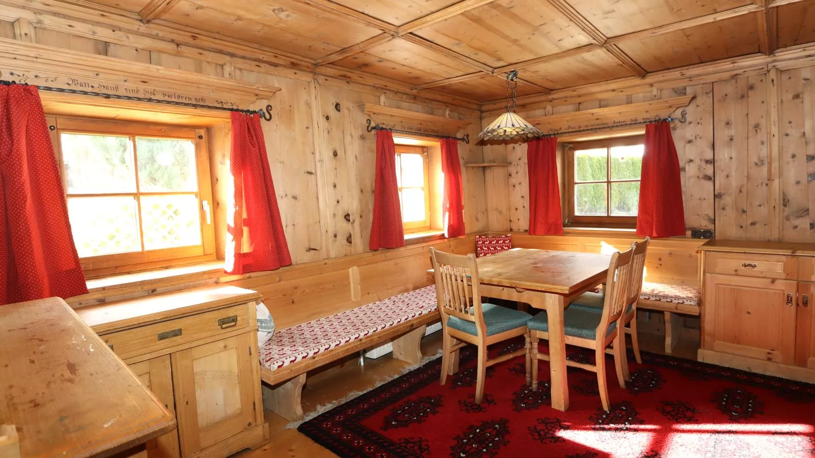Schweizerhof Margrith-Living room