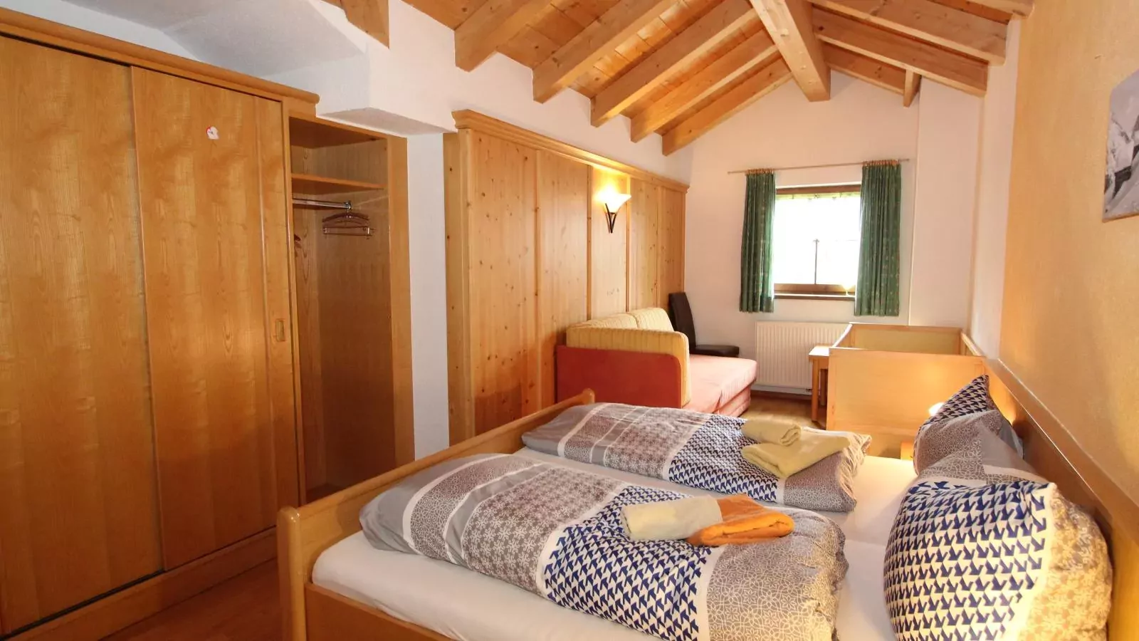 Schweizerhof Arnika-Bedroom