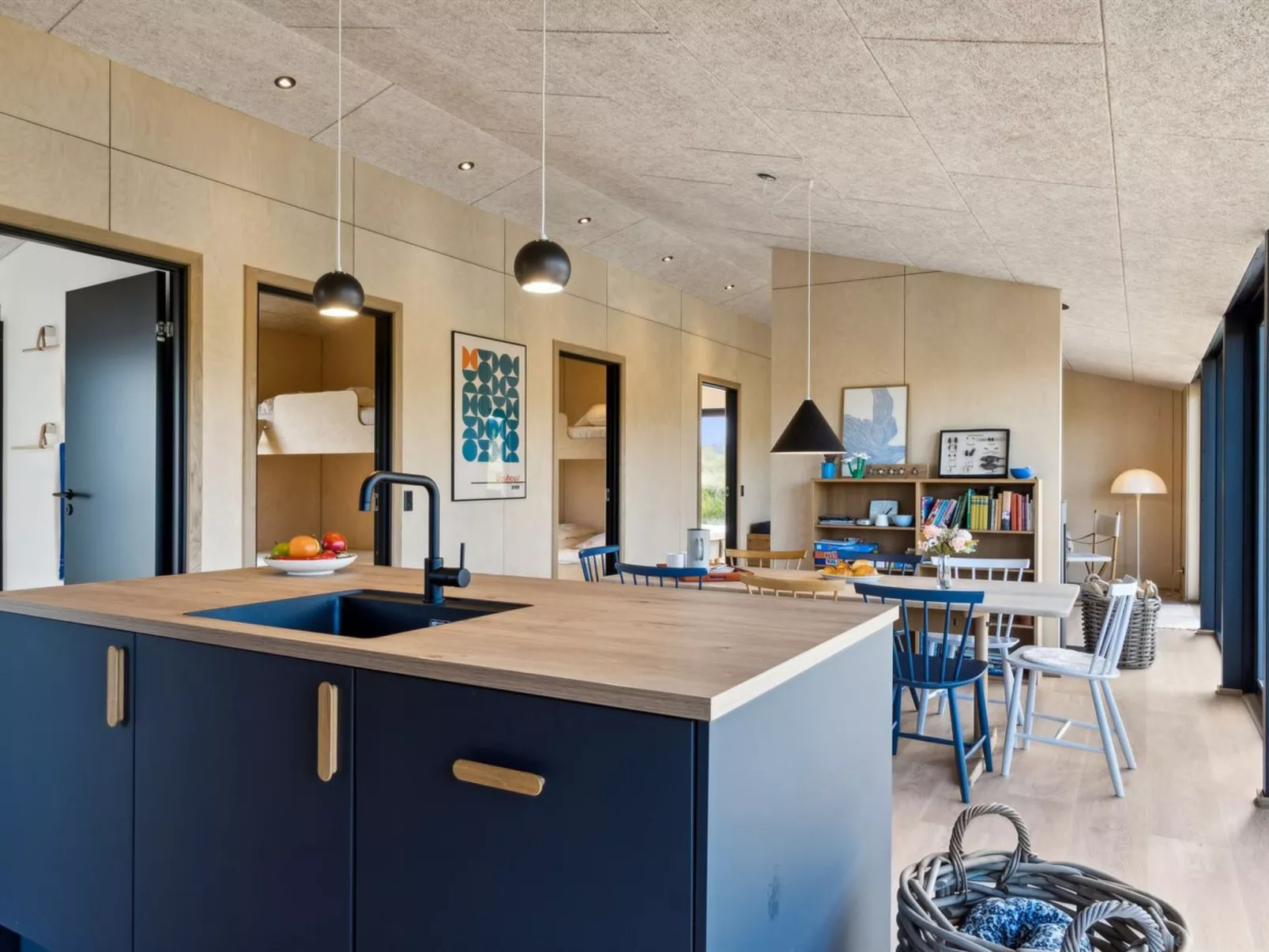 "Aatos" - 250m from the sea-Inside