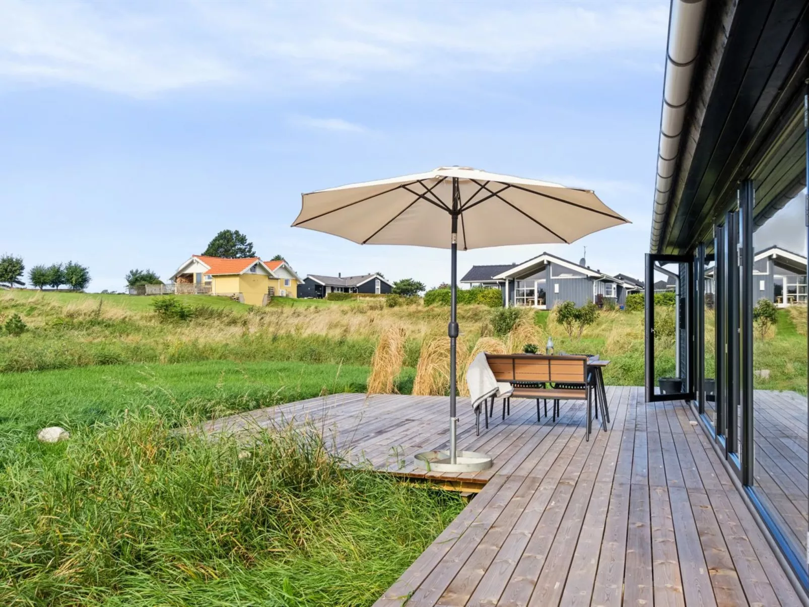 "Aatos" - 250m from the sea-Outside