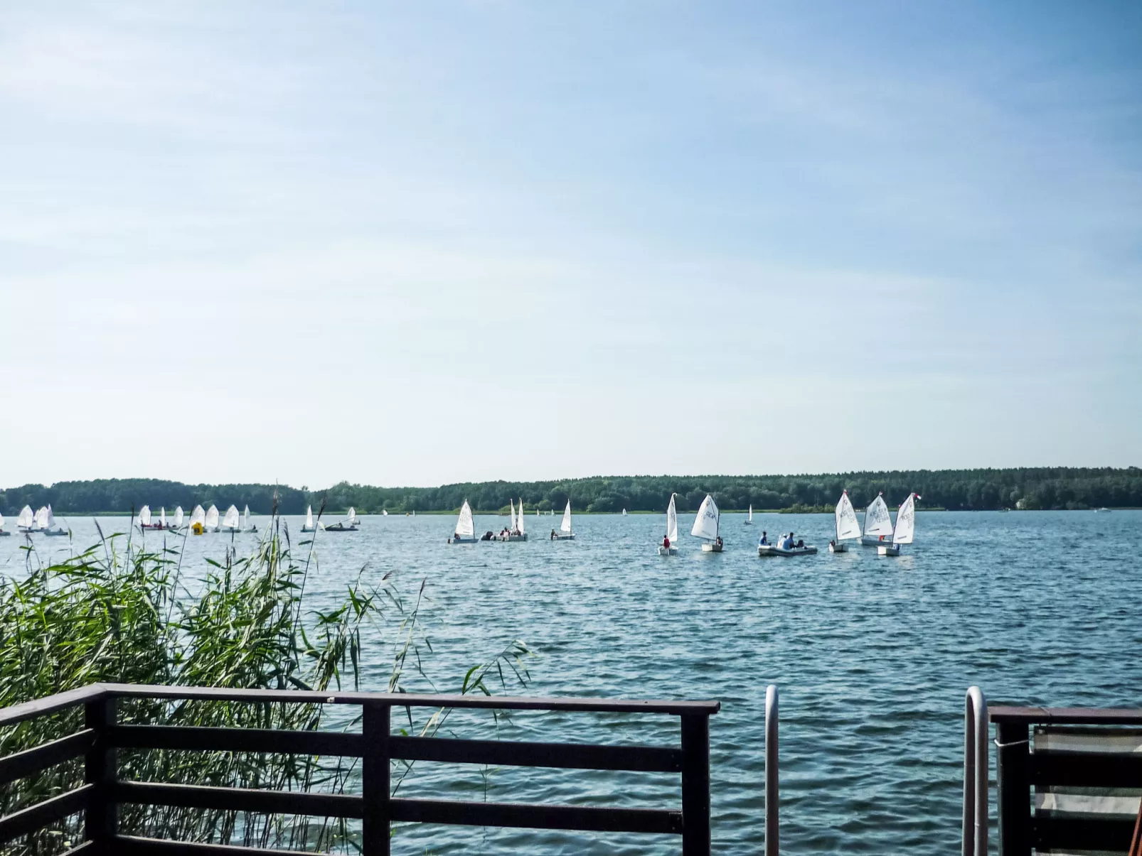 Bootshaus auf dem See-Outside