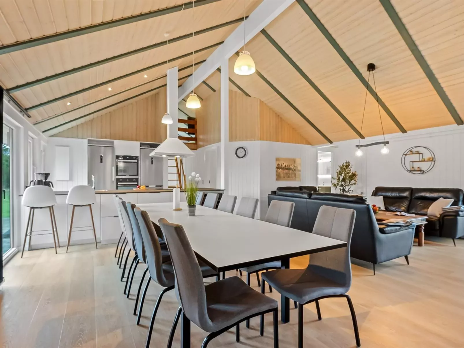 "Eftim" - 500m from the sea-Drinnen