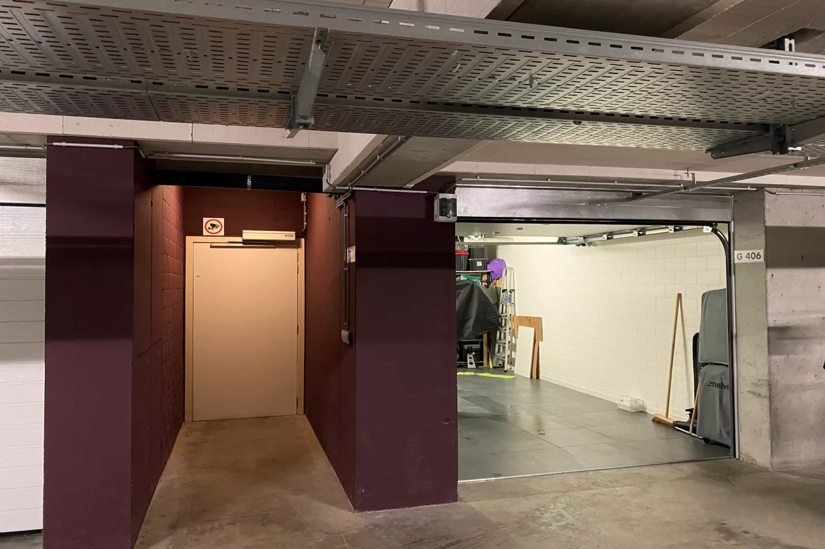 LELANTINA 303-Facilities
