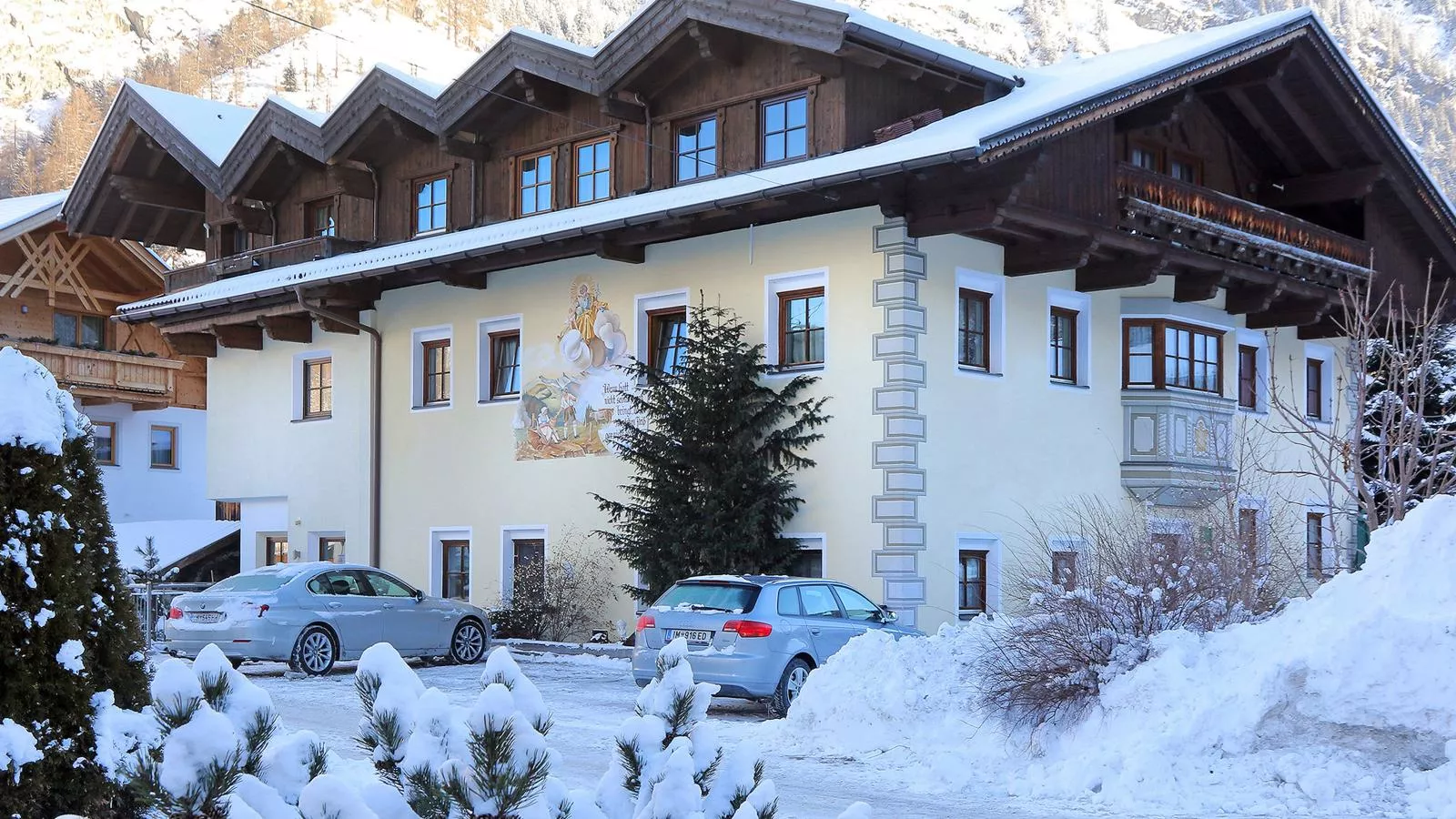 Schweizerhof Apfelrose-Exterior winter