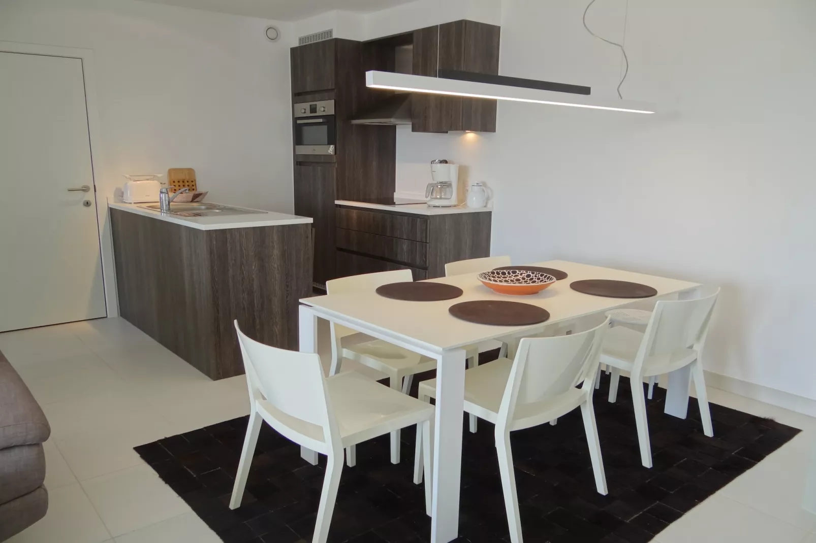 LELANTINA 303-Dining room