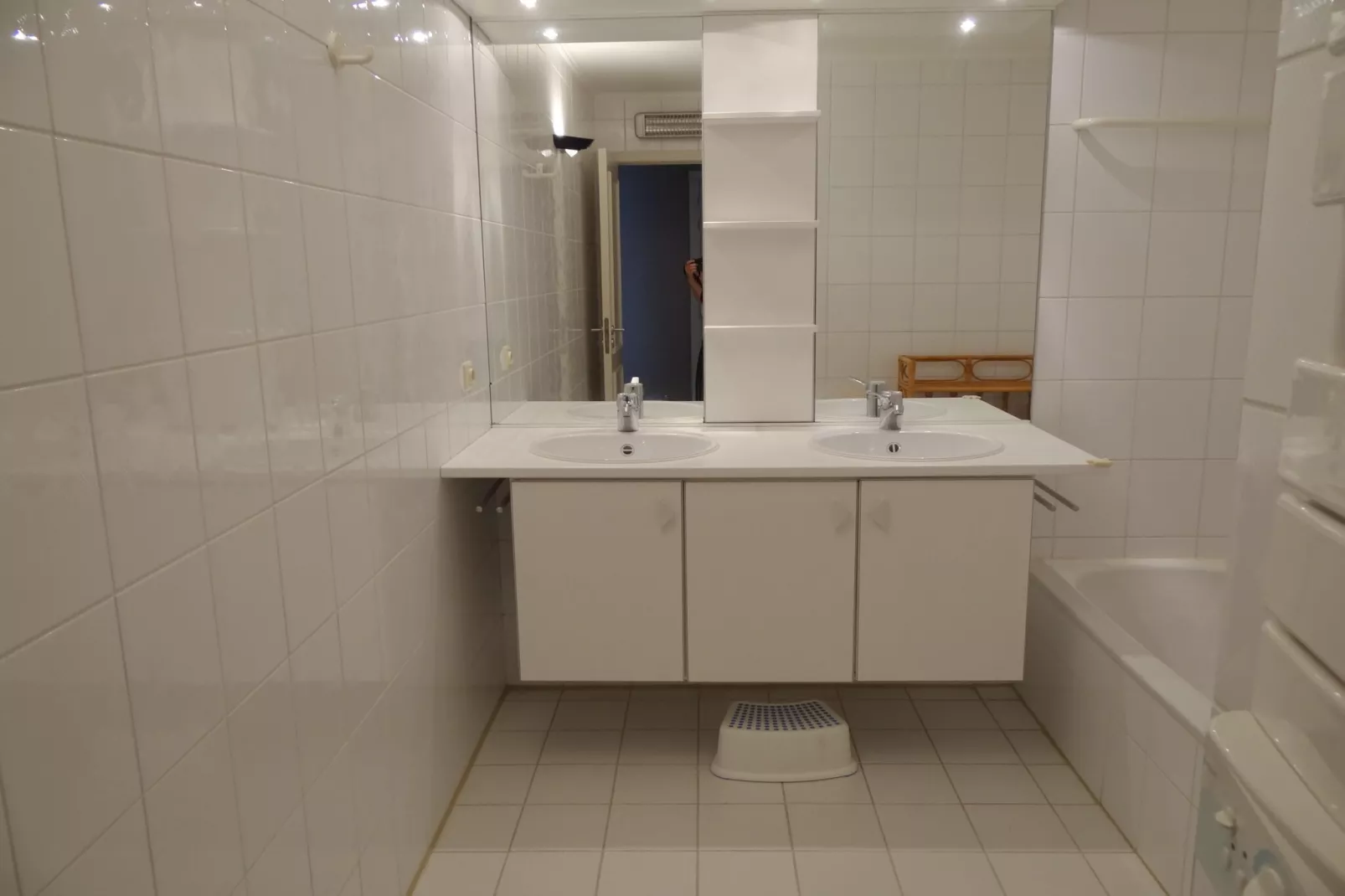 SEAWIND 603-Bathroom