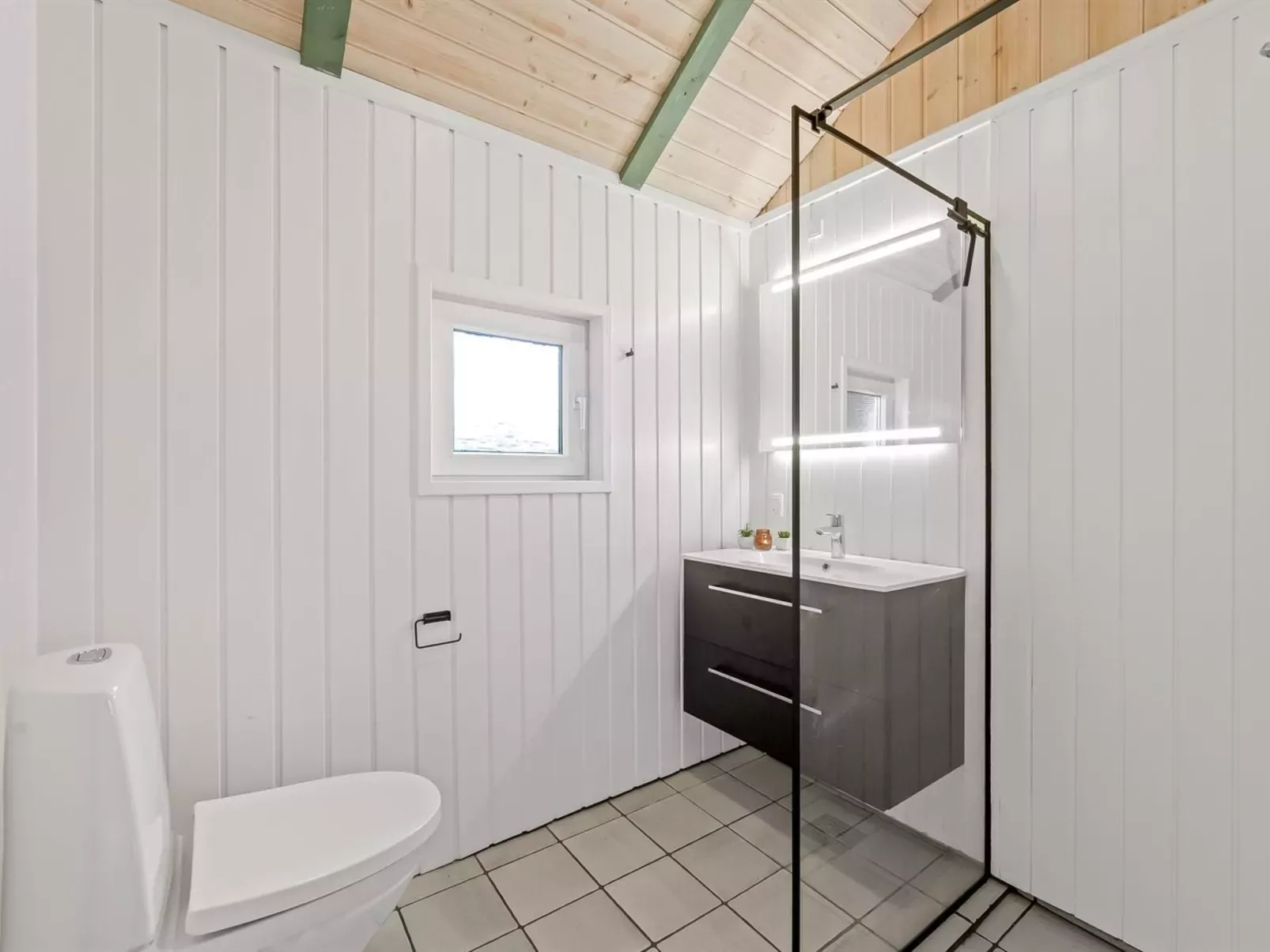 "Eftim" - 500m from the sea-Drinnen