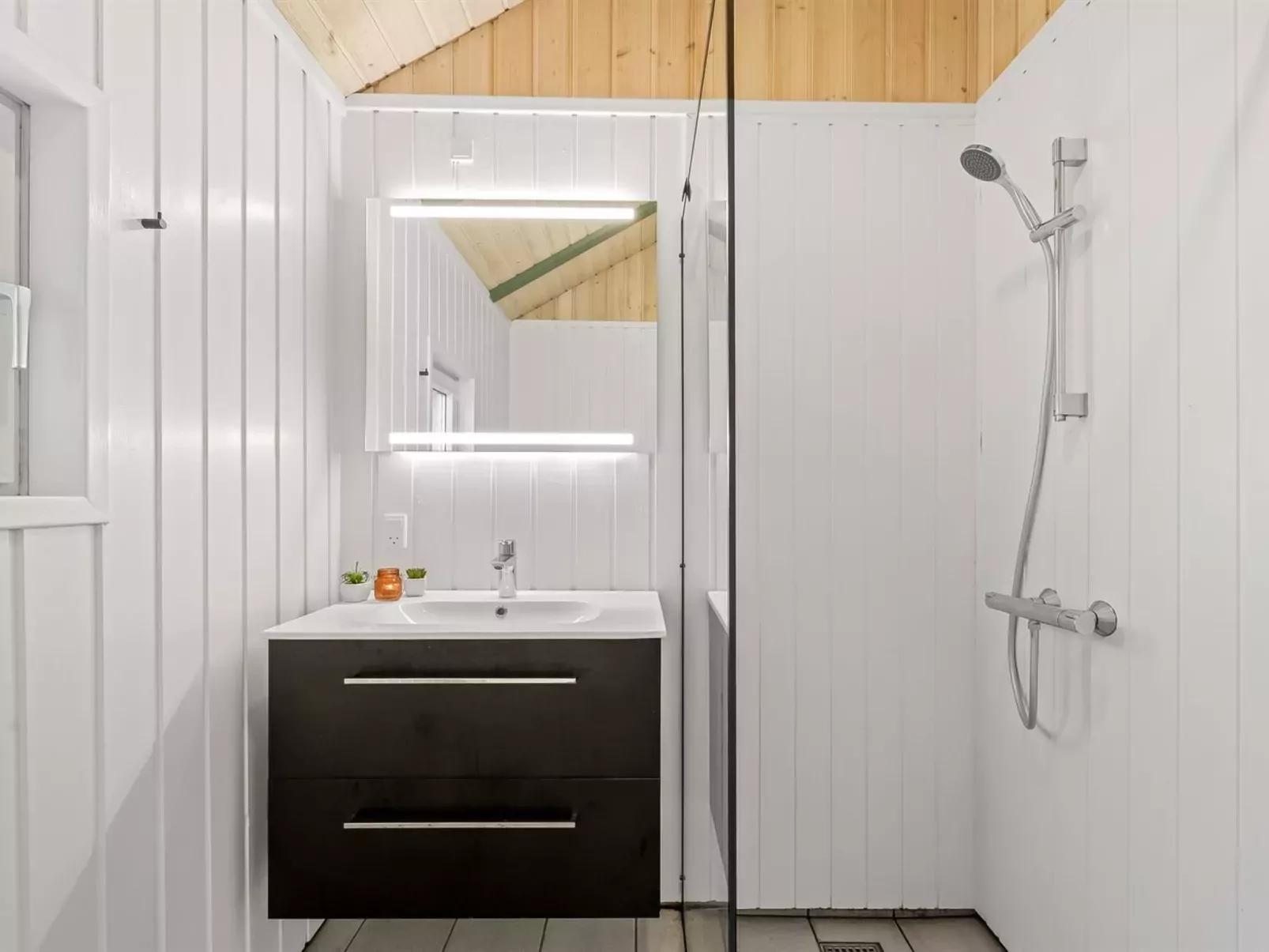 "Eftim" - 500m from the sea-Drinnen