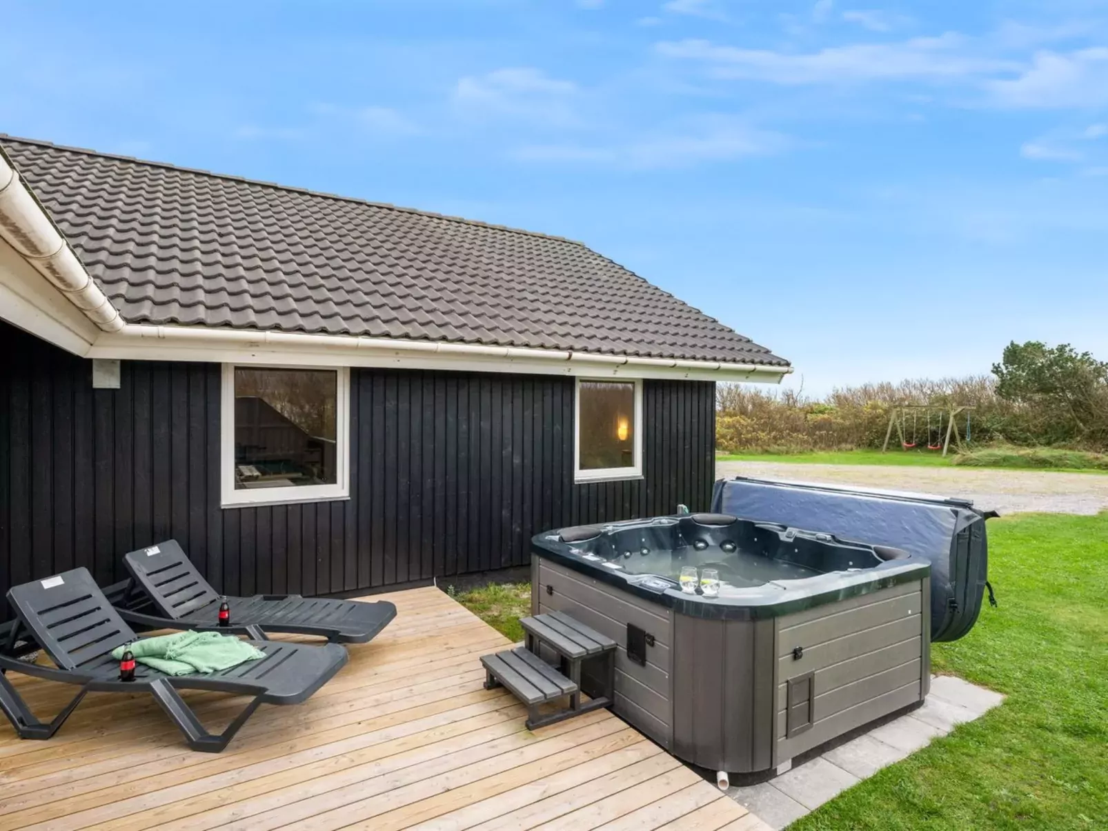 "Eftim" - 500m from the sea-Draußen