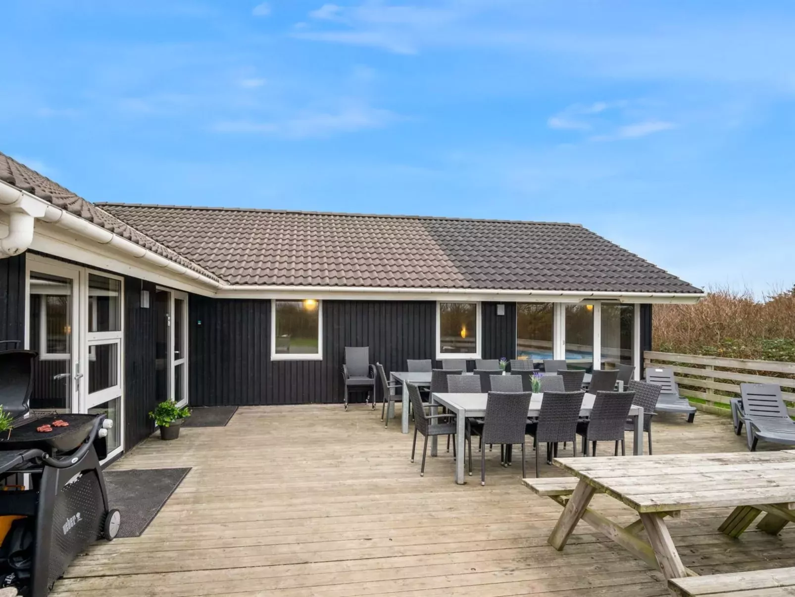 "Eftim" - 500m from the sea-Draußen