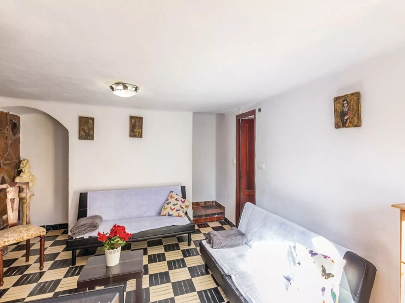 Torre Morralla-Inside