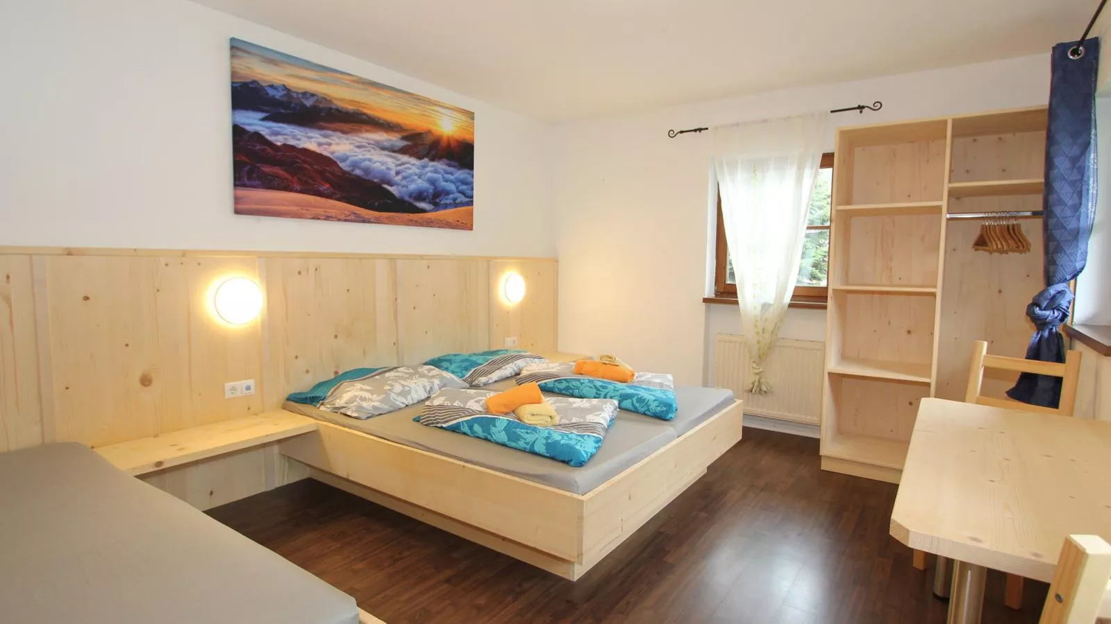 Schweizerhof Enzian-Bedroom