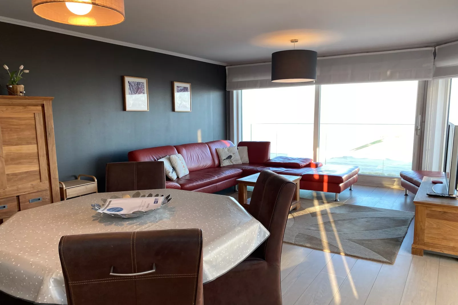 SEAWIND 603-Living room