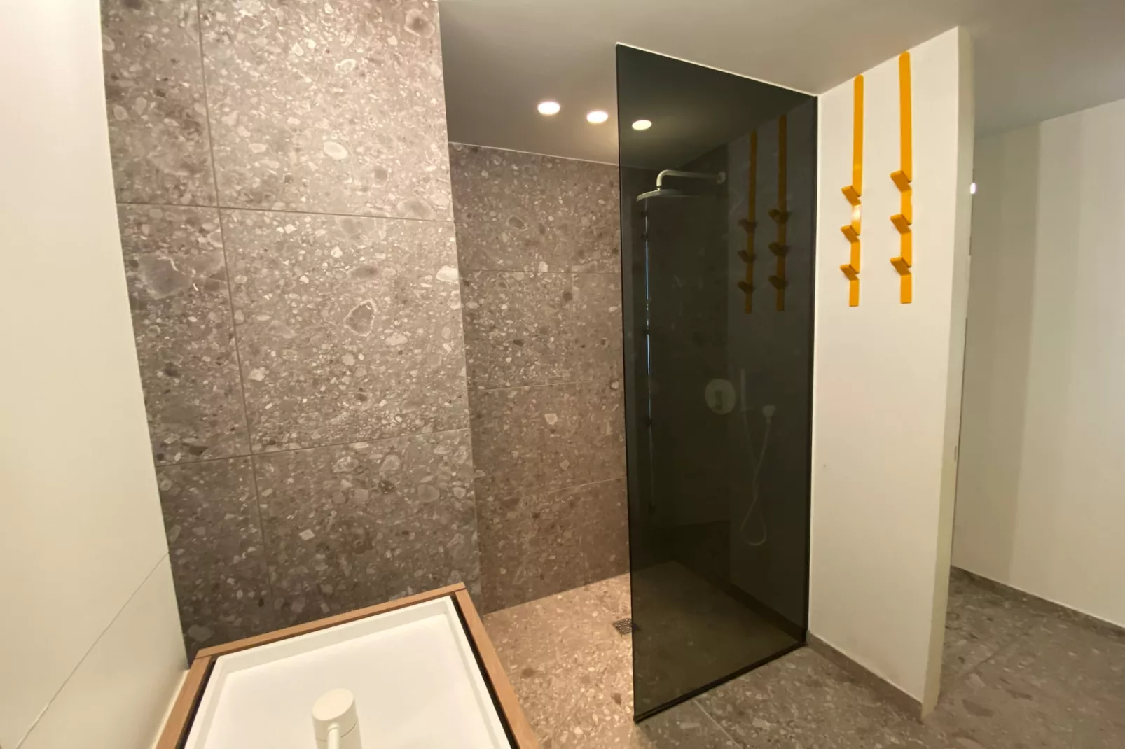 BLANCO GV01GAR-Bathroom