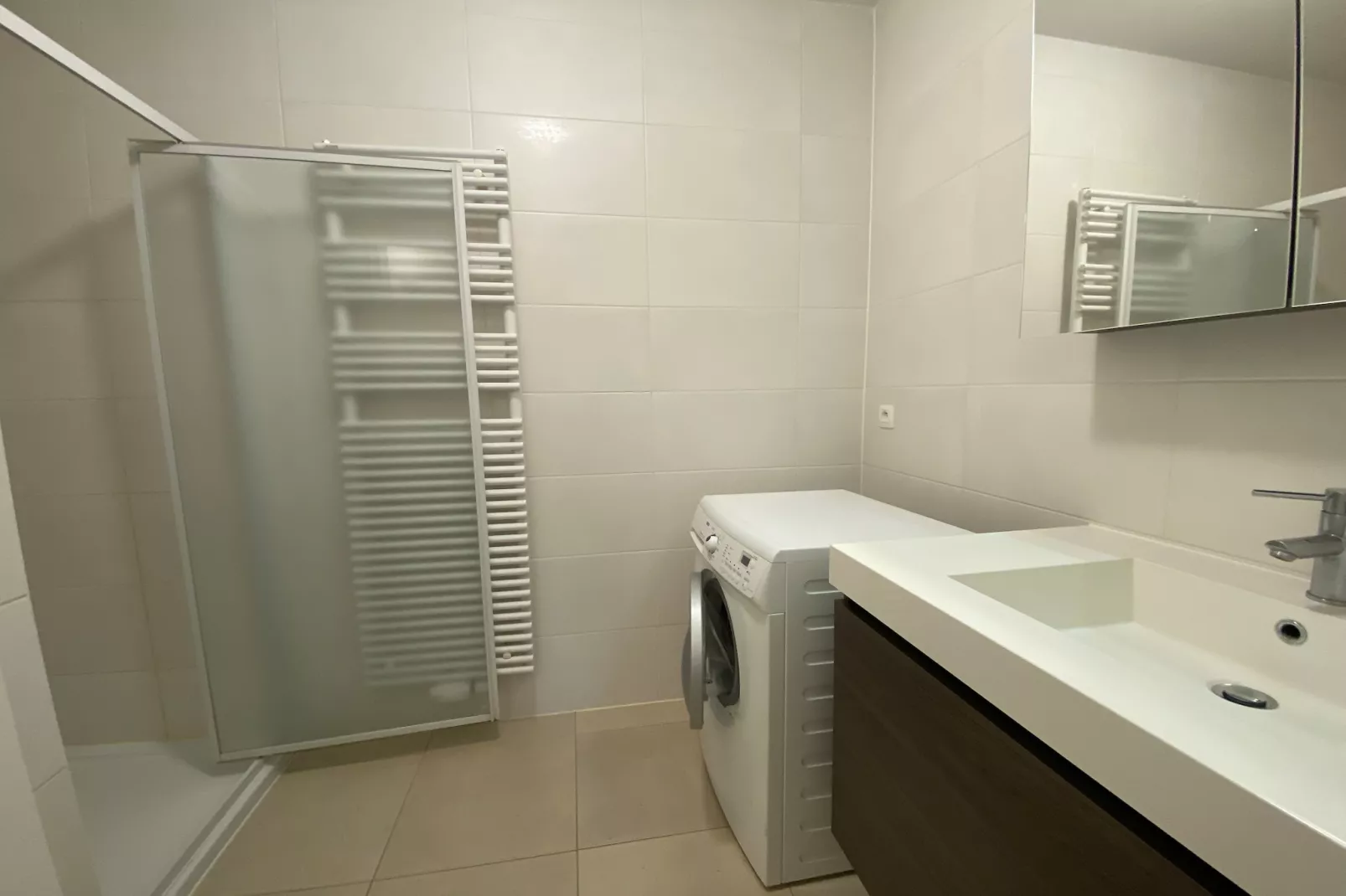 LENTE 0105GAR-Bathroom