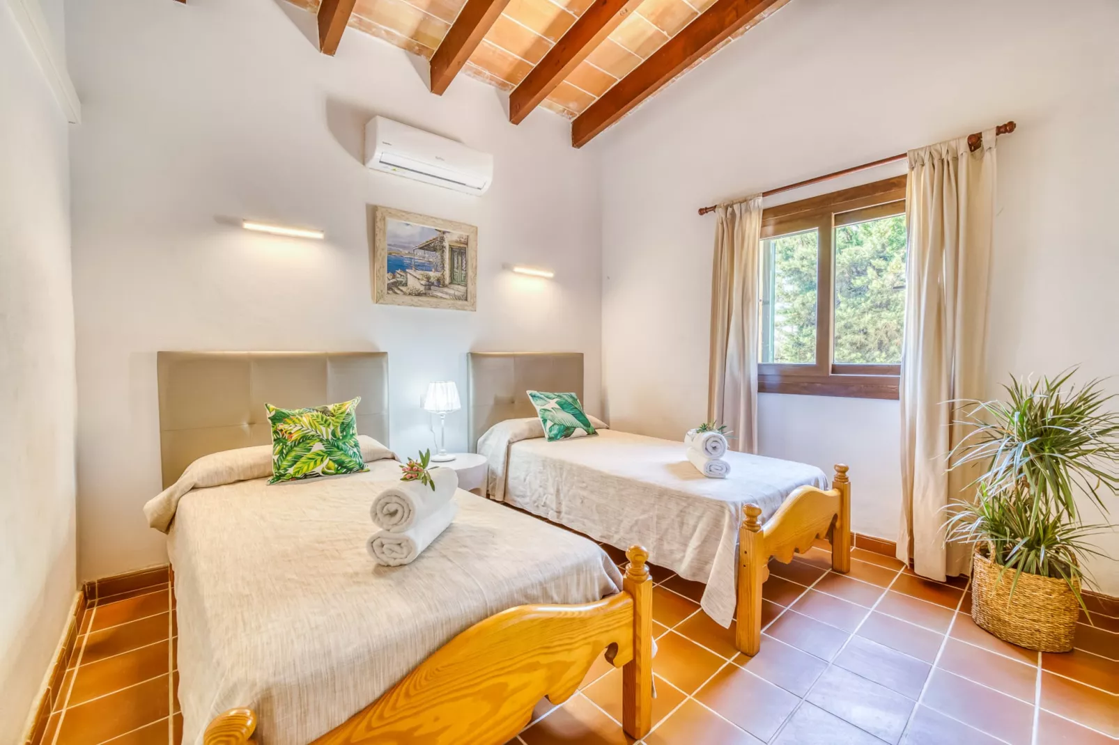 Ses Rotes-Schlafzimmer