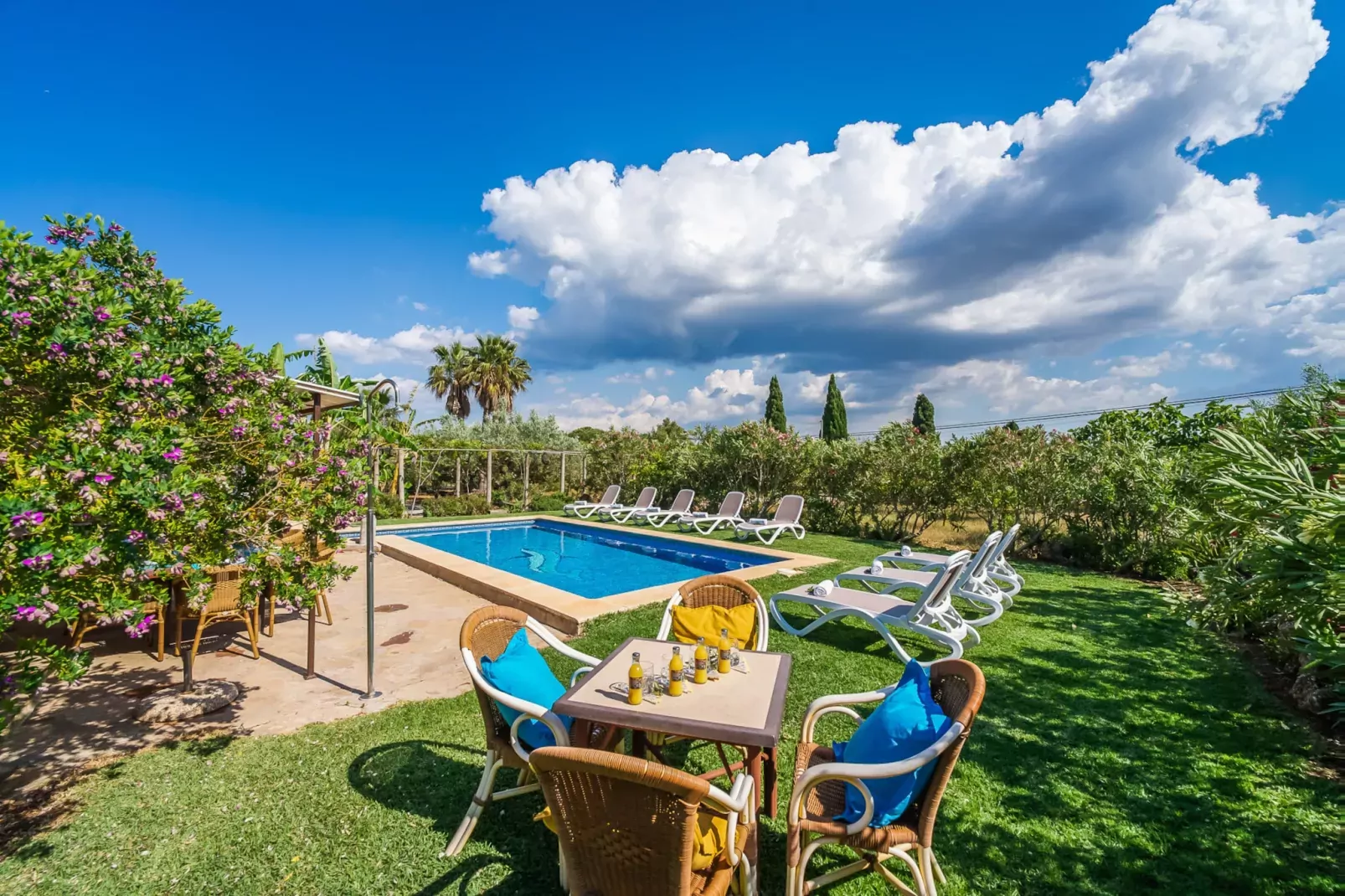 Can Carabassot-Pool