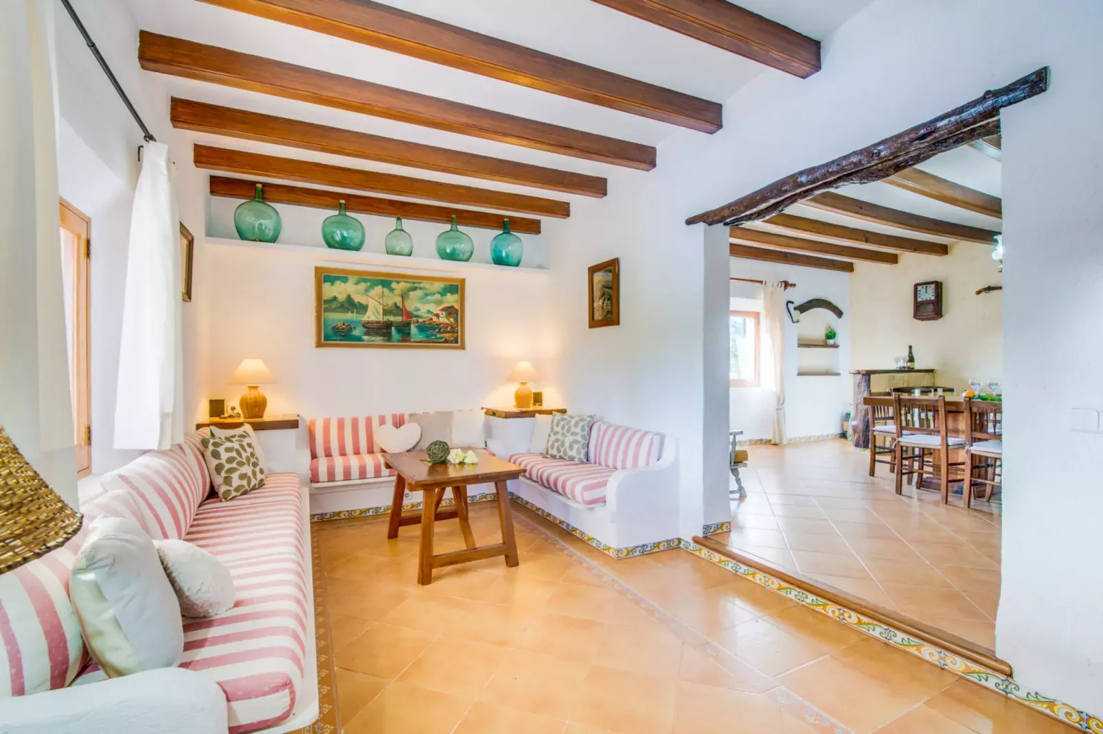 Can Carabassot-Living room