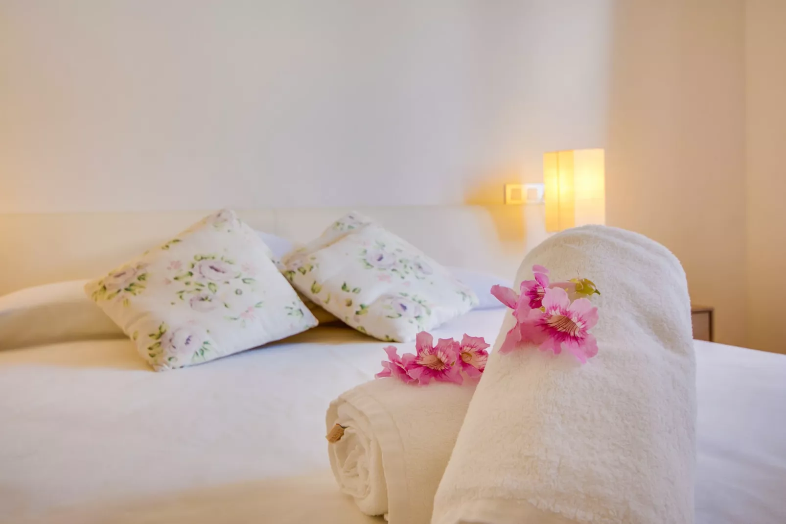Llenaire-Bedroom